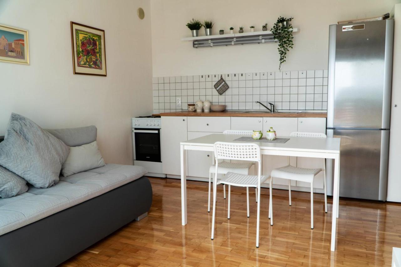 Milena Apartment Opatija Волоско Экстерьер фото